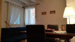 Apartment, 1 Bedroom (San Marco) | 1 bedroom, in-room safe, desk, iron/ironing board (on request) - Casa Genoveffa (Venice)