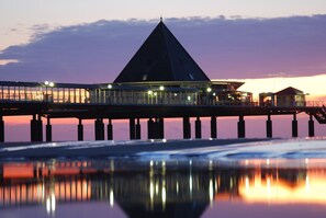 Beach nearby, white sand, 4 beach bars