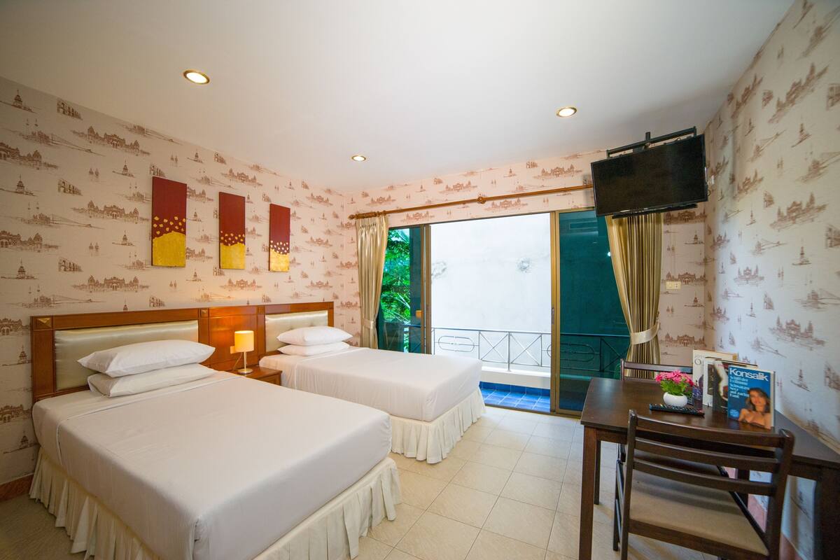 Standard Twin Room | Free WiFi