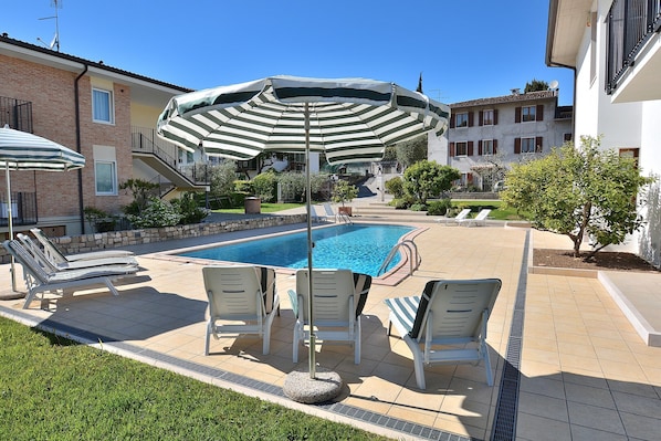 Outdoor pool - Cà Le Terrazze With Pool (Garda)