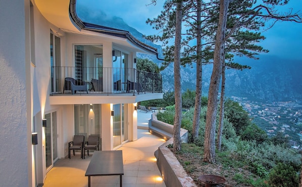 Exterior - Villa Abetaia With Pool And Lake View (Sirmione)