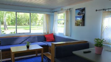 Mobil Karavan Tradisional (Villavagn 2) | Ruang keluarga