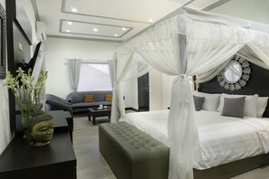 Villa (12 Bedrooms)
