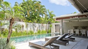 Ảnh chưa phân loại, 2 trong số 20 ảnh, nút
