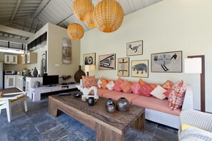 Villa, 2 Bedrooms | Living room