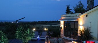 Villa Hacienda private pool and jacuzzi