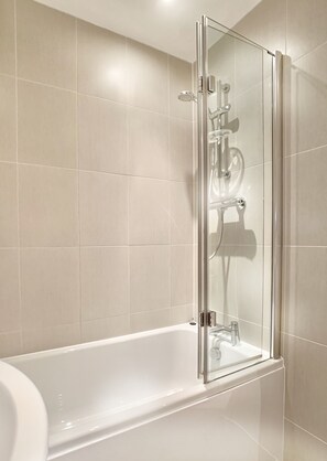 One-Bedroom Apartment | Bathroom shower - Trinity Court - Central Windsor modern 1 bed flat, with gated parking. (Windsor)