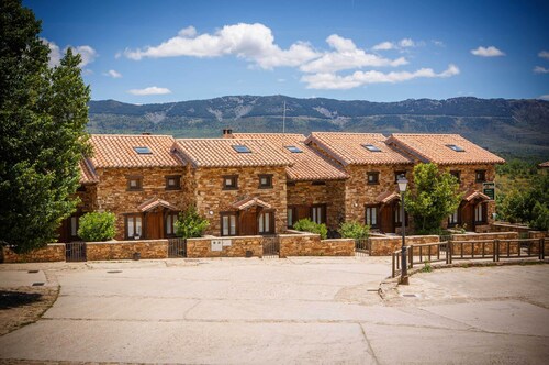 In the house the Corco you can enjoy a terrace with barbecue and front yard