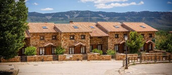 In the house the Corco you can enjoy a terrace with barbecue and front yard