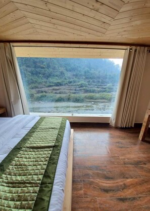 Free WiFi - Seven Hills Hotels and Resorts (Lansdowne)