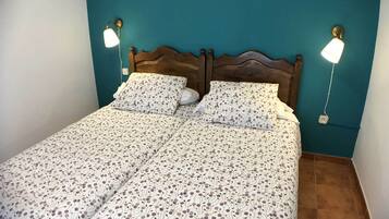 2 slaapkamers, een strijkplank/strijkijzer, wifi, beddengoed