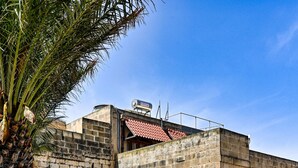 إطلالة على الحديقة