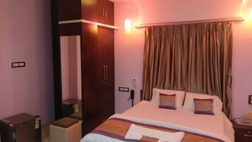 1 habitación, cortinas blackout y sistema de insonorización