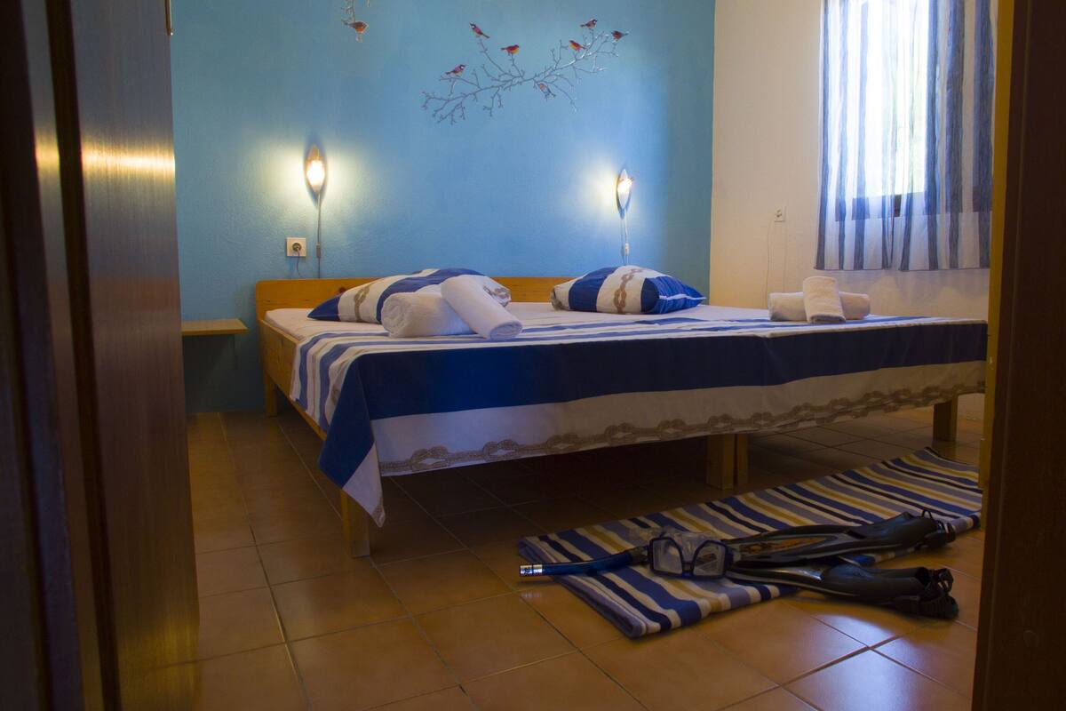 Family Apartment | 4 bedrooms, free WiFi, bed sheets
