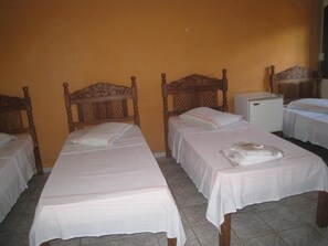 Minibar, kostenloses WLAN, Bettwäsche