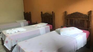 Frigobar, Wi-Fi de cortesia, roupa de cama