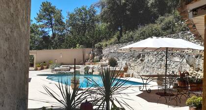 Portail des Oliviers "Property" near the Ardèche gorges