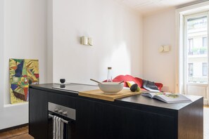 Apartment, 2 Schlafzimmer | Eigene Küche | Großer Kühlschrank, Mikrowelle, Ofen, Herdplatte