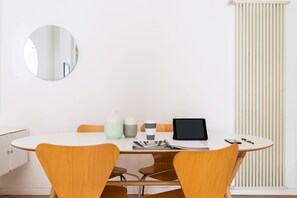 Apartment, 1 Bedroom | In-room dining - Siri Master Guest apartment (Milan)