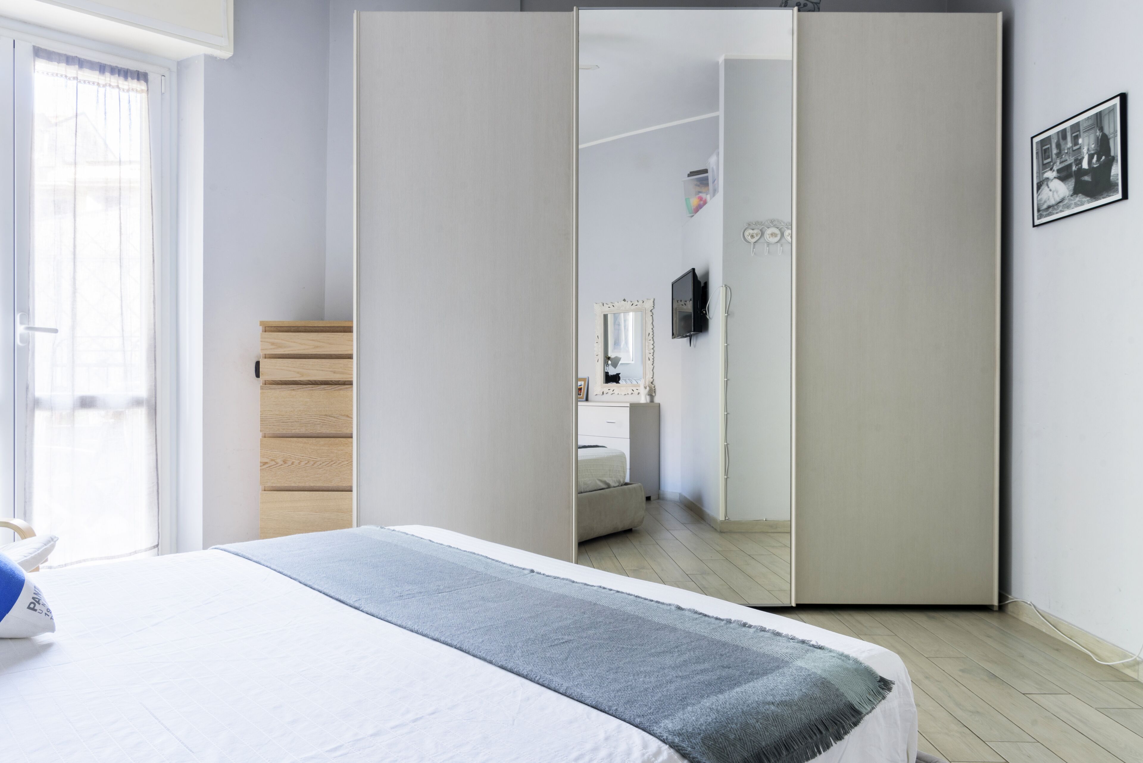 Leilighet, 1 soverom | 1 soverom, skrivebord, strykejern/-brett og wi-fi (inkludert)