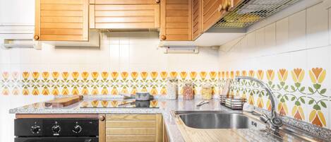 Apartment, 2 Bedrooms | Private kitchen | Full-size fridge, microwave, oven, stovetop