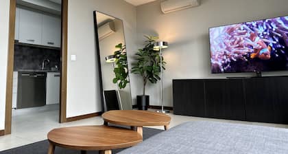 SPECTACULAR LOFT MADRID NORTE PARKING AND BREAKFAST