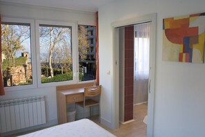 Desk, free cots/infant beds, rollaway beds, free WiFi