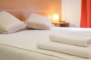 Desk, free cribs/infant beds, rollaway beds, free WiFi