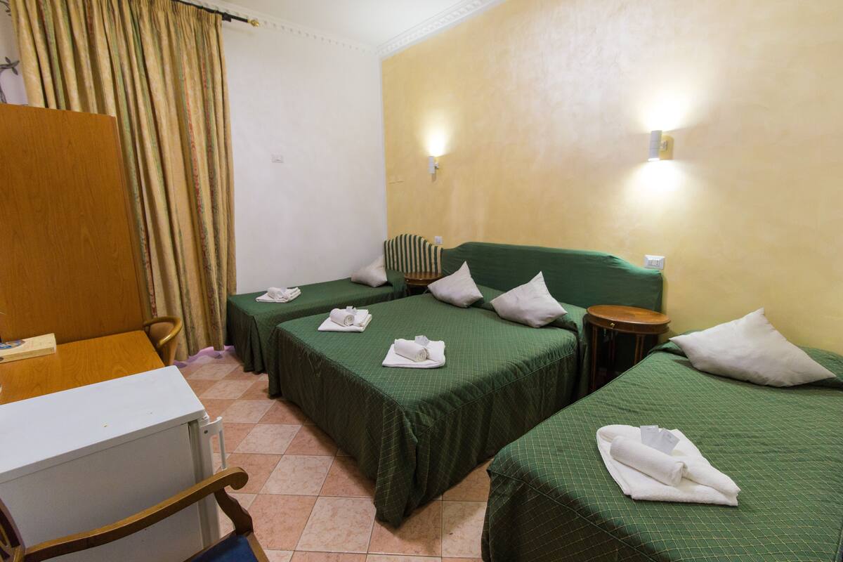 Desk, free WiFi, bed sheets