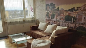 行政公寓, 1 間臥室, 陽台, 城市景觀 (Michelangelo) | 客廳 | 55-吋智慧型電視、衛星頻道、電視、Netflix