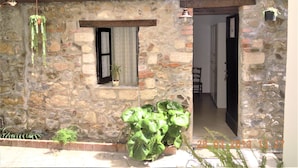 Quarto design, vista para o jardim