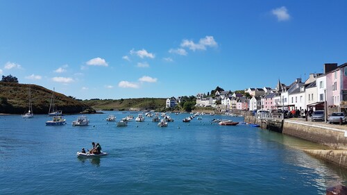 Bright and quiet apartment 61 m2 5 minutes walk from the Port