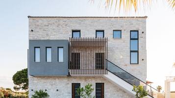 Facciata della struttura