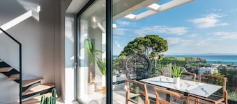 Cocooning Suites by Blue Carpet