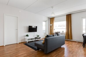Standard Apartment, 2 Bedrooms, Sauna | Living area