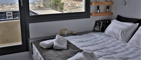 2 habitaciones, caja de seguridad en la habitación y cortinas blackout