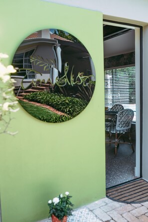Exterior detail - Timeless Elegance for Discerning Traveler (Bloemfontein)
