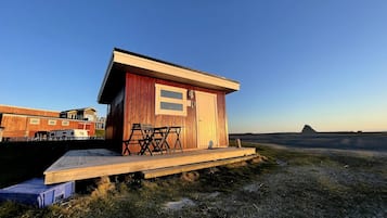 Cabaña básica | 1 habitación, ropa de cama hipoalergénica y wifi gratis