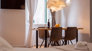 In-room safe, desk, travel cot, free WiFi - Tower Square Apartments (Split)