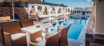 Cloud 9 Hotel Shisha & Cocktail Bar - Adults Only