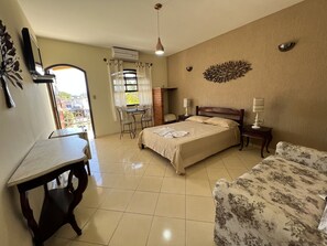 ميني بار وواي فاي مجانًا