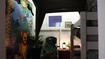 Children's theme room