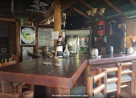 Bar (en la propiedad)