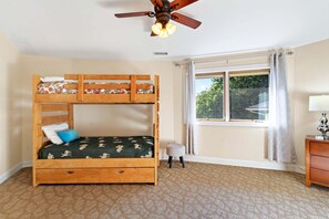 5 chambres, bureau, fer et planche à repasser, Wi-Fi gratuit
