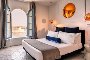 Premium bedding, minibar, in-room safe, individually decorated - Iniala Harbour House (Valletta)
