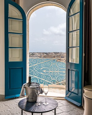 Studio, vue port | Balcon