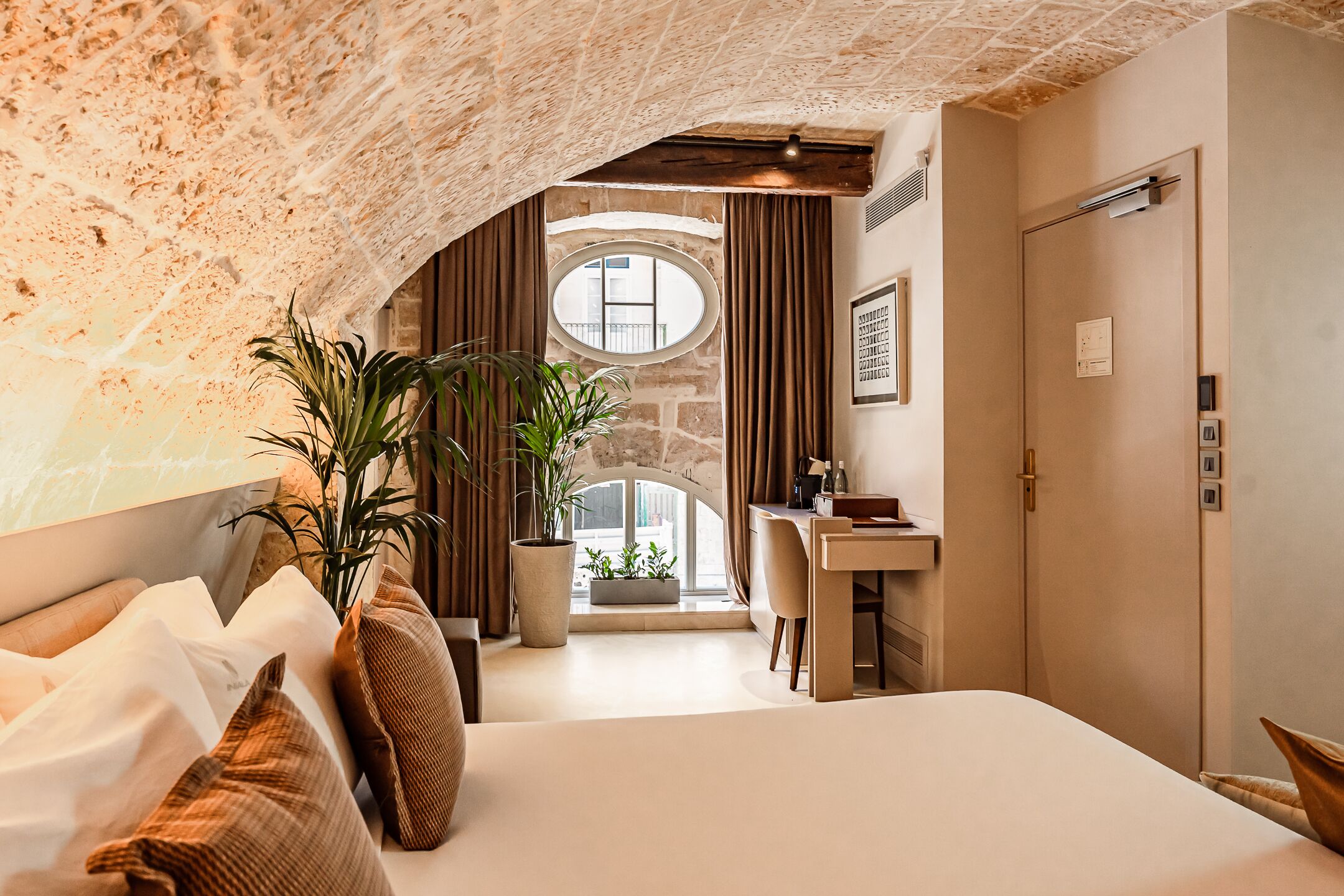 premium bedding, minibar, in-room safe, individually decorated