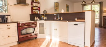 Maison agréable avec climatisation et piscine privée au coeur des corbières