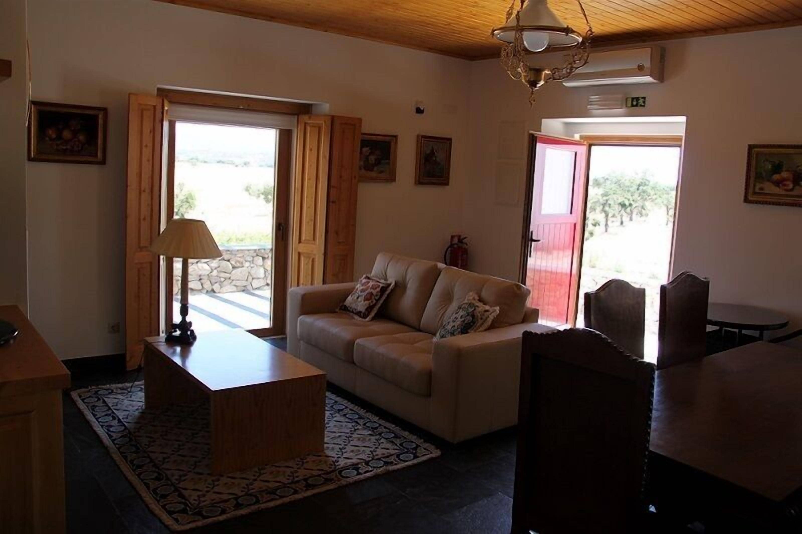 Appartamento, 2 camere da letto | Area soggiorno | TV a schermo piatto