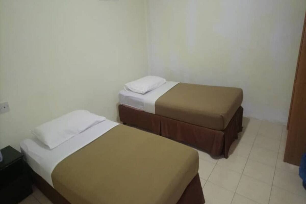 Seterika/papan seterika, Wi-fi percuma 